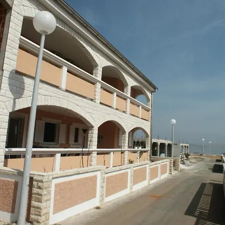 By The Sea - 286 * Вир